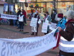 RECHTE GEWALT STOPPEN! RECHTE HETZE STOPPEN! AfD STOPPEN! Omas Gegen Rechts in Hamburg-Altona