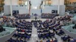 Hamburger Omas: “Unerträglich: AfD soll Vorsitz des Innenausschusses im Bundestag übernehmen!”