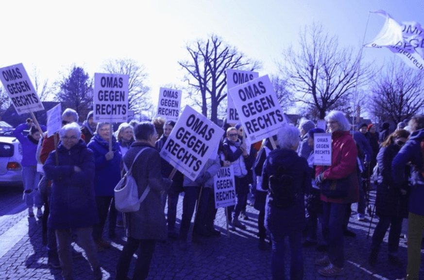 wp_12912_1 OMAS GEGEN RECHTS Nord