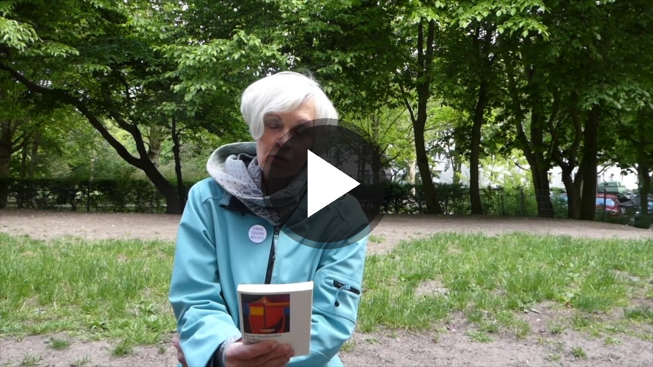 Video ansehen: Lesung zum Gedenken an die Bücherverbrennung in Hamburg-Eimsbüttel fällt aus - Digitaler Beitrag der Omas Gegen Rechts (YouTube)