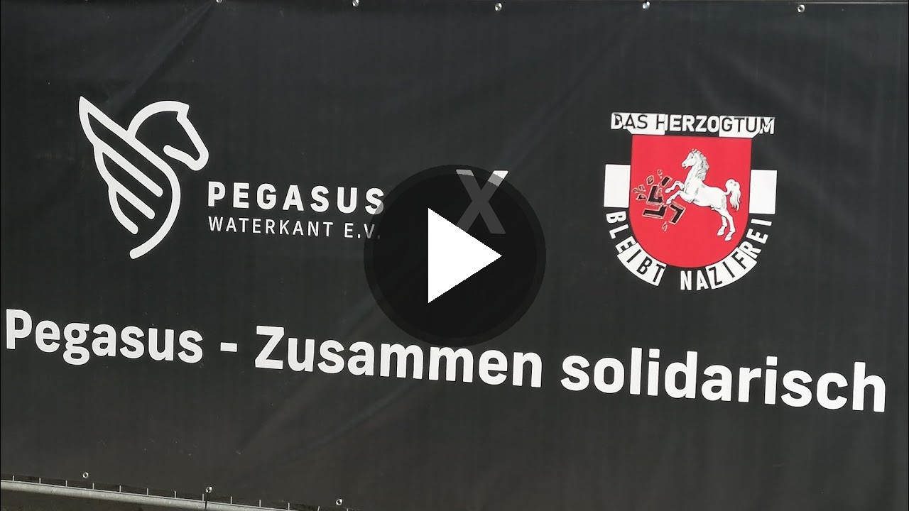 Video ansehen: Schwarzenbek: OMA Chor eröffnet Pegasus-Festival (YouTube)